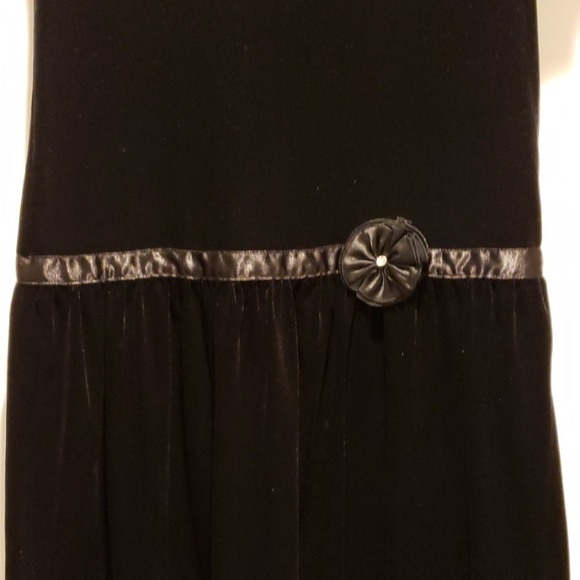 Dress size 7/8 - Picture 2 of 3